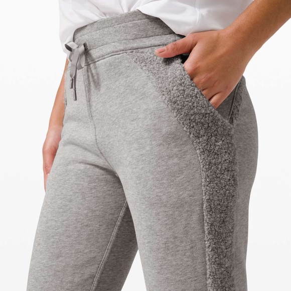 NEW Rare Lululemon Scuba Jogger *Sherpa Stripe Sz 2 - Picture 2 of 10